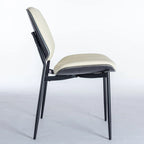 Lot de 2 chaises en similicuir avec pieds en métal